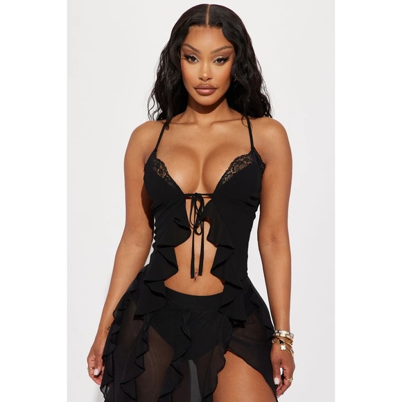 Fashion Nova Tops - NWT Fashion Nova Aluna Cami Top Black Lace Trim Front Tie Chiffon Size 2X NEW